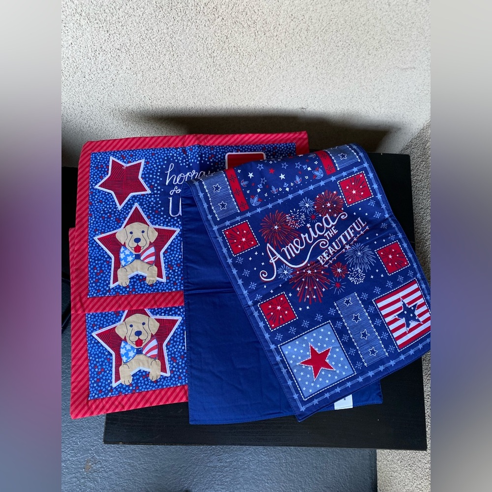 Patriotic Americana Quilt - Red, White & Blue This is for table design